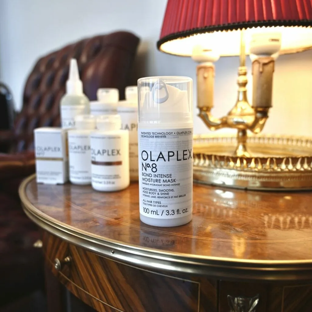 OLAPLEX® N°8 Bond Intense Moisture Mask im Frankfurter Friseursalon auf der Freßgass Muscat HairArtist