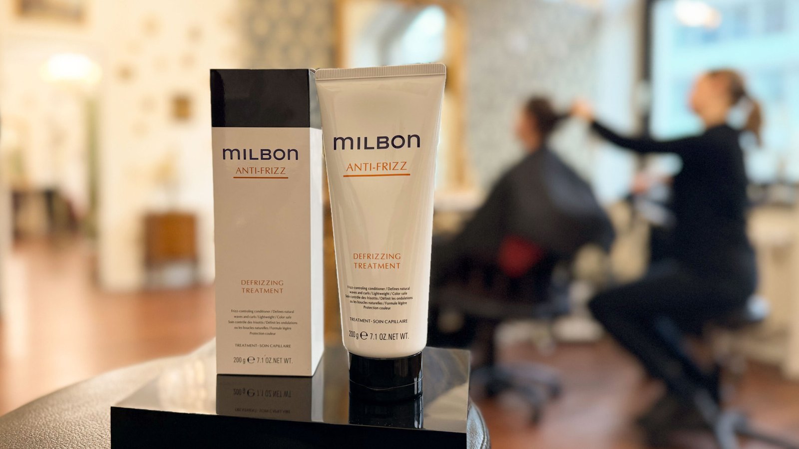 Milbon ANTI-FRIZZ: Anwendung und Einwirkzeit zu Hause 3 Milbon ANTI-FRIZZ Defrizzing Treatment