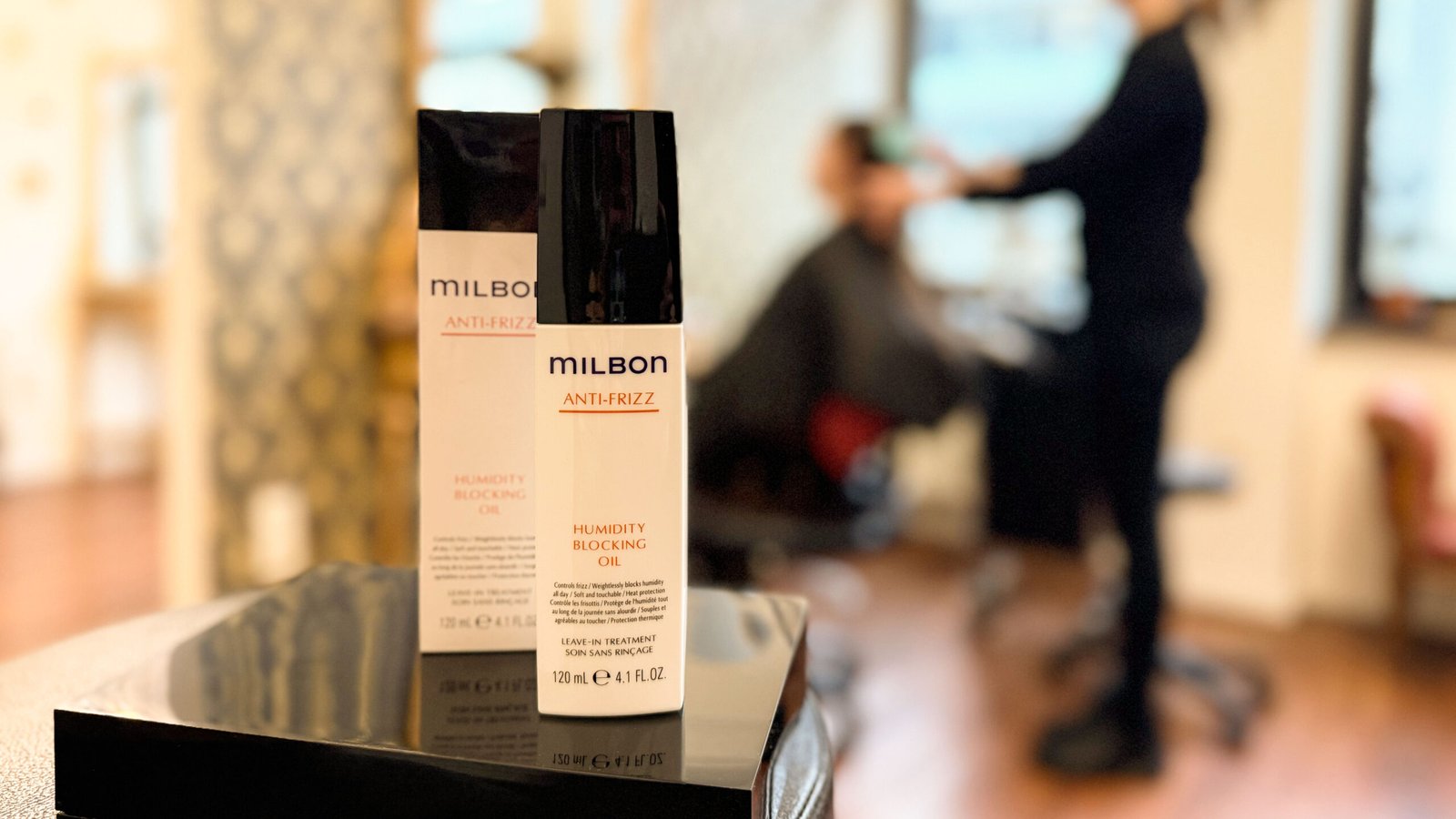 Milbon ANTI-FRIZZ: Anwendung und Einwirkzeit zu Hause 4 Milbon ANTI-FRIZZ Humidity Blocking Oil