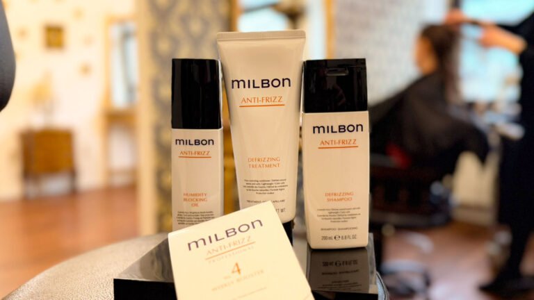 Milbon ANTI-FRIZZ: Anwendung und Einwirkzeit zu Hause 1 Milbon-ANTI-FRIZZ-Treatment