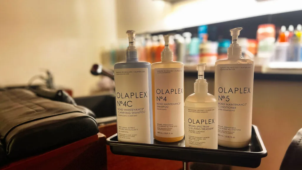Olaplex Complete Treatment 3 Olaplex Complete Treatment im Friseursalon Muscat Hairartist