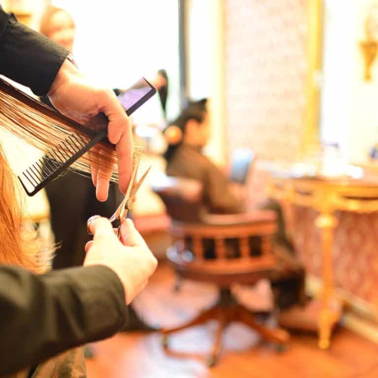 Friseur Frankfurt Innenstadt | Muscat HairArtist – Große Bockenheimer Straße 8 Perfekter-Haarschnitt-bei-Muscat-HairArtist